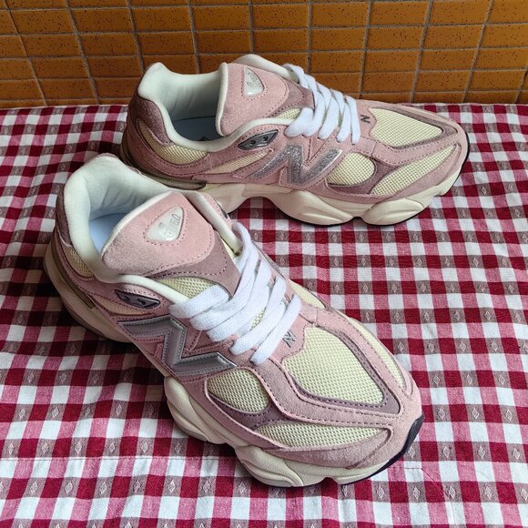New Balance 9060 Rose Pink ๐ธ๐ (Women Size)๐ธ๐ - Picture 4 of 6